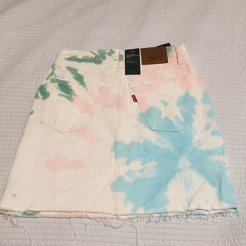 Levi's Deconstructed Tie Dye Denim Skirt (Juniors)‎ - Picture 9 of 13